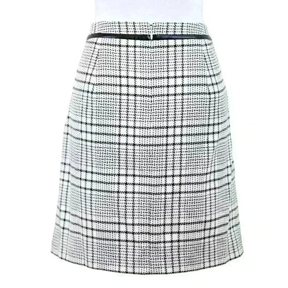 WHBM Black & White Plaid A-Line Mini Skirt – Size 10 - Picture 7 of 8
